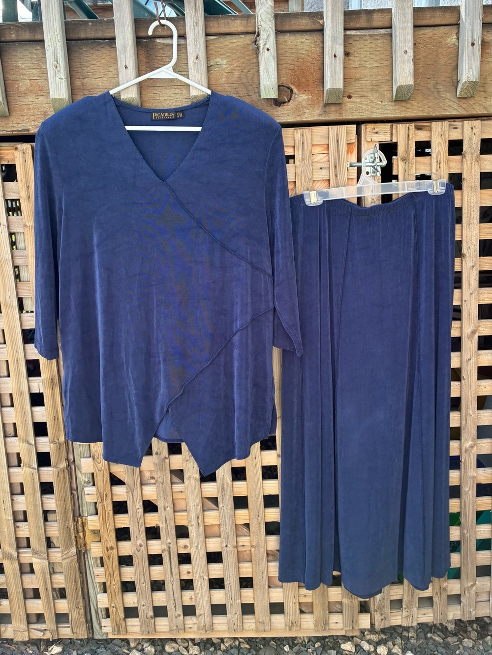 Picadilly Fashion Navy Blue A-Line Skirt Set
